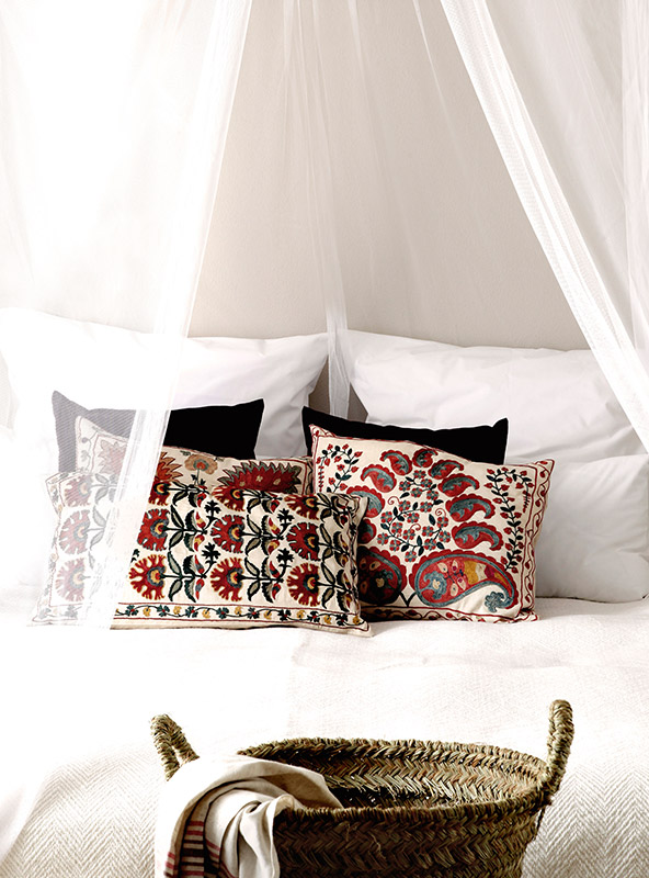 Pillows - San Giorgio Mykonos in Greece San Giorgio Mykonos Details in Greece